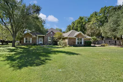 2114 Live Oak Circle, Round Rock, TX 78681 - Photo 1