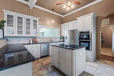 305 East Street, Hutto, TX 78634 - Photo 13