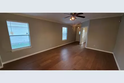 204 Quail Hollow Drive, Hutto, TX 78634 - Photo 5
