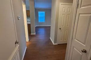 204 Quail Hollow Dr, Hutto, TX 78634 - Photo 9