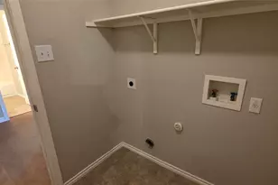 204 Quail Hollow Dr, Hutto, TX 78634 - Photo 19