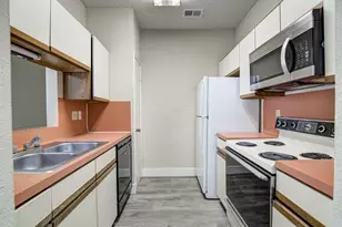 2804 Rio Grande St, Austin, TX 78705 - Photo 11