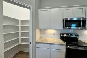 131 Schrader Dr, Buda, TX 78610 - Photo 5