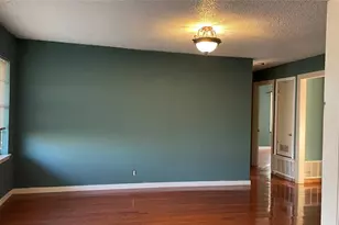 909 Fannin St, Nocona, TX 76255 - Photo 7