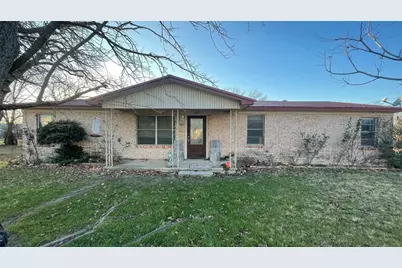 909 Fannin Street, Nocona, TX 76255 - Photo 1