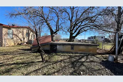 909 Fannin Street, Nocona, TX 76255 - Photo 21