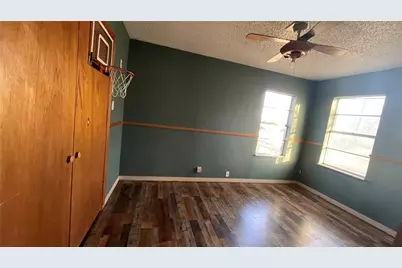 909 Fannin Street, Nocona, TX 76255 - Photo 17