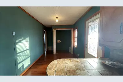 909 Fannin Street, Nocona, TX 76255 - Photo 9