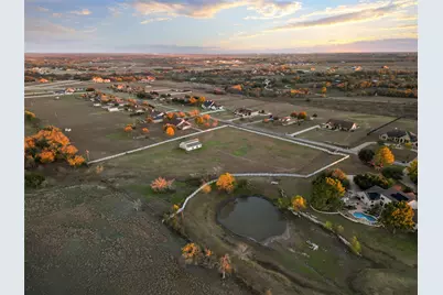 233 Courtnees Way, Georgetown, TX 78626 - Photo 9