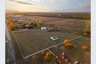 233 Courtnees Way, Georgetown, TX 78626 - Photo 3