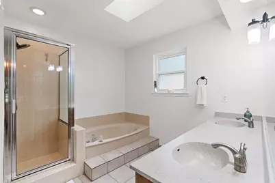 7501 Lakewood Drive, Austin, TX 78750 - Photo 11