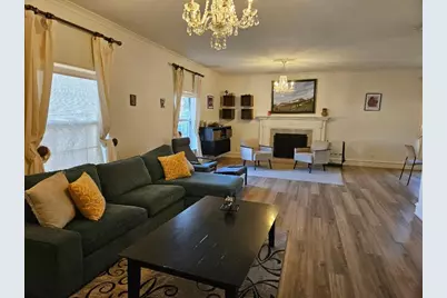 710 N Avenue C, Elgin, TX 78621 - Photo 5