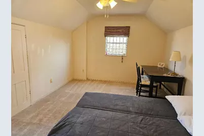 710 N Avenue C, Elgin, TX 78621 - Photo 21