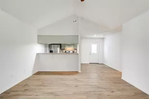 6210 Buffalo Pass, Austin, TX 78745 - Photo 5