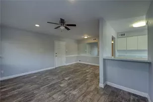 5801 Thunderbird St, Lago Vista, TX 78645 - Photo 7