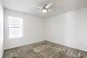 309 Colthorpe Ln, Hutto, TX 78634 - Photo 5