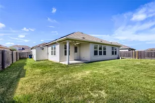 309 Colthorpe Ln, Hutto, TX 78634 - Photo 11