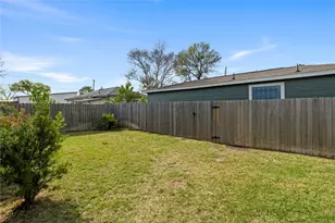 7803 Watson St, Austin, TX 78757 - Photo 35