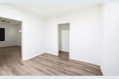 2215 N 2215 N Elmendorf Street #1, San Antonio, Tx 78201 Street, San Antonio, TX 78201 - Photo 1