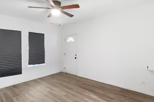 2215 N 2215 N Elmendorf Street #1 San Antonio Tx 78201 St, San Antonio, TX 78201 - Photo 7