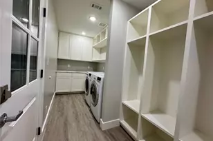 813 Central Ave, Elgin, TX 78621 - Photo 13