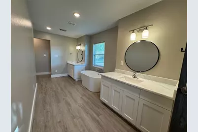 813 Central Avenue, Elgin, TX 78621 - Photo 21