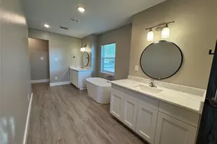 813 Central Ave, Elgin, TX 78621 - Photo 21