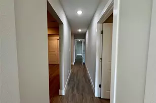 813 Central Ave, Elgin, TX 78621 - Photo 17