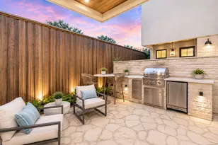 2300 Enfield Rd, Austin, TX 78703 - Photo 3