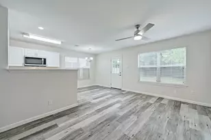 2320 Riddle Rd, Austin, TX 78748 - Photo 7