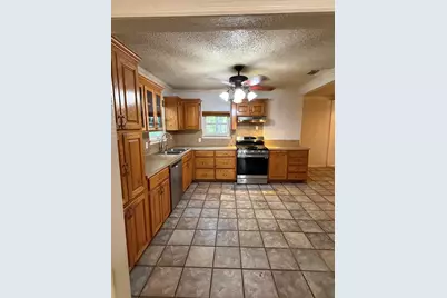 1402 Garden Street, Austin, TX 78702 - Photo 3
