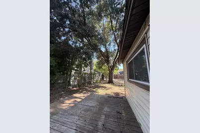 1402 Garden Street, Austin, TX 78702 - Photo 17