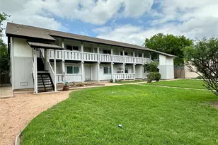 10810 Newmont Rd, Austin, TX 78758 - Photo 5