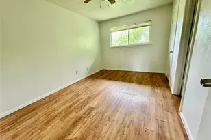 10810 Newmont Rd, Austin, TX 78758 - Photo 9