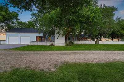 9058 Sam Houston Road, Brenham, TX 77833 - Photo 23