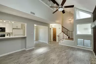 2711 St Edwards Cir, Austin, TX 78704 - Photo 3