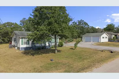 134 Tejas Street, Smithville, TX 78957 - Photo 37