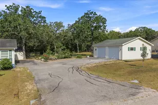 134 Tejas St, Smithville, TX 78957 - Photo 31