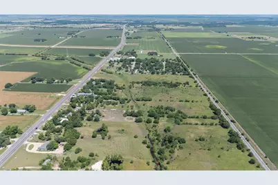 4302 N Main Street, Taylor, TX 76574 - Photo 13