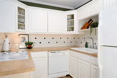 5326 Balcones Drive #D, Austin, TX 78731 - Photo 5