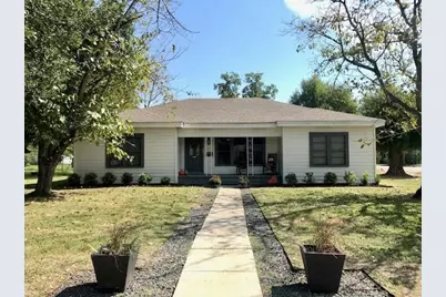940 Plum Street, Lockhart, TX 78644 - Photo 1
