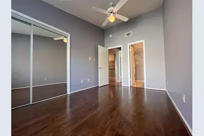 806 W 24th Street #303, Austin, TX 78705 - Photo 11