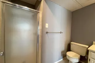 806 W 24th St, Austin, TX 78705 - Photo 13