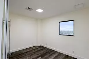 40 N Interstate 35, Austin, TX 78701 - Photo 11