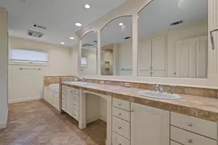 2711 Mountain Laurel Dr, Austin, TX 78703 - Photo 17