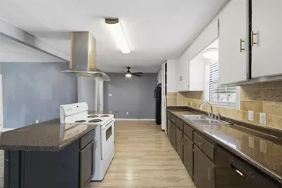 1401 E 29th Street, Bryan, TX 77802 - Photo 17