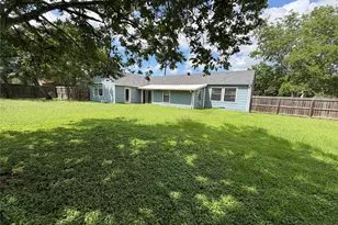 1401 E 29th St, Bryan, TX 77802 - Photo 11