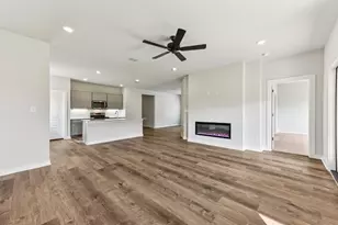 13205 Silver Blazer Dr, Buda, TX 78610 - Photo 7