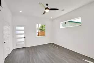 7603 Carver Ave, Austin, TX 78752 - Photo 9