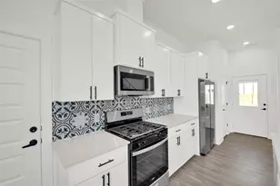 7603 Carver Ave, Austin, TX 78752 - Photo 5